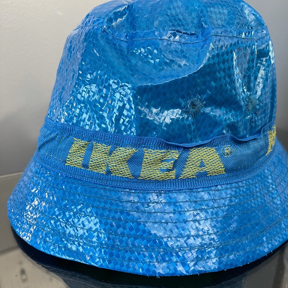 Bucket hat